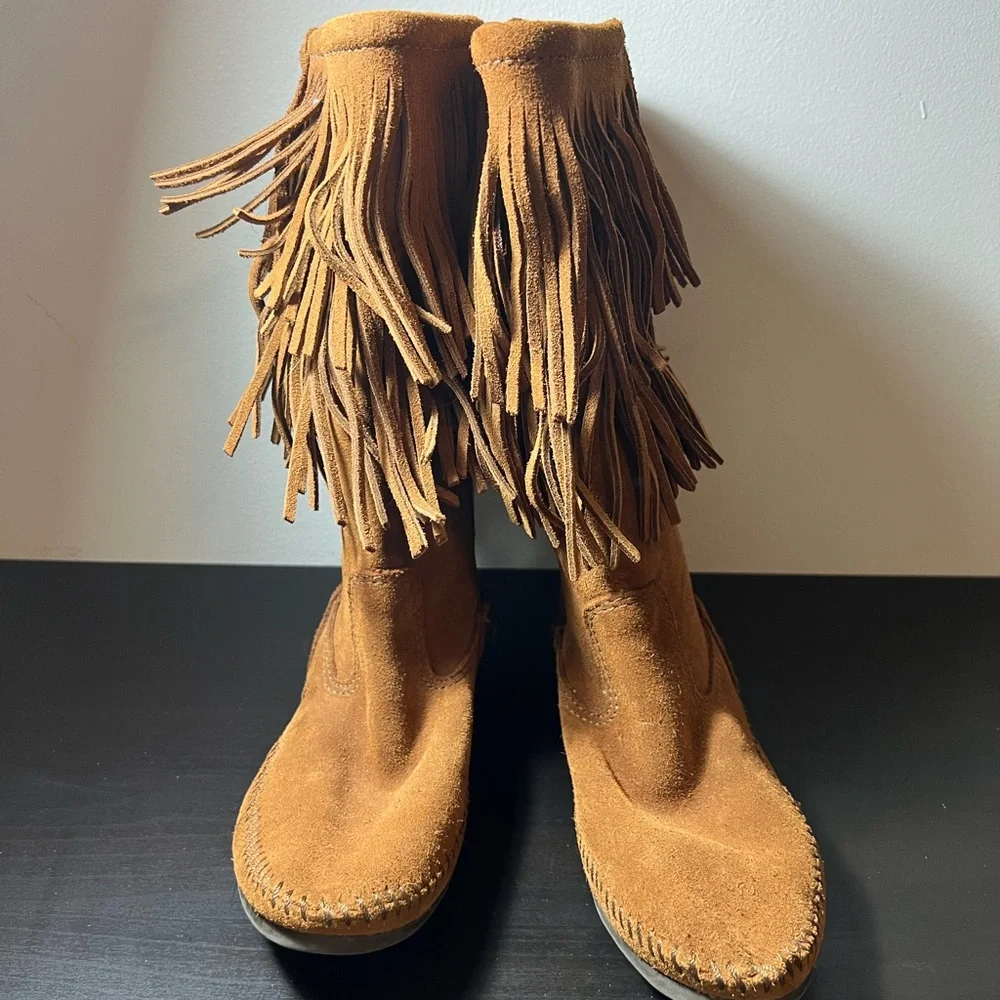 Like New Minnetonka Leather Fringe Boots - Picture 2 of 7